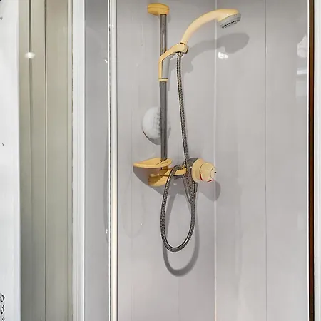 Conflict בית נופש *